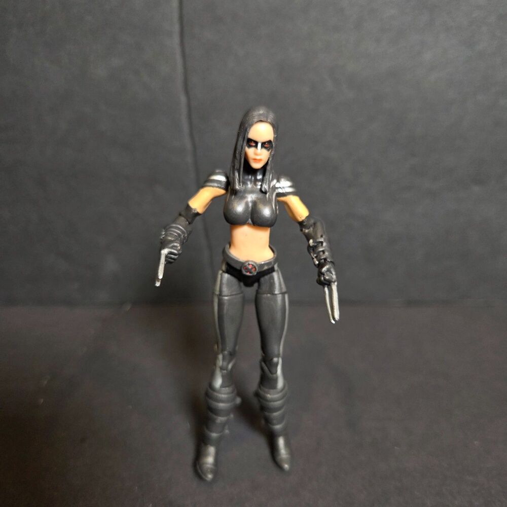 2011 Hasbro Marvel Universe X-23 X-Force 4" Action Figure Loose
